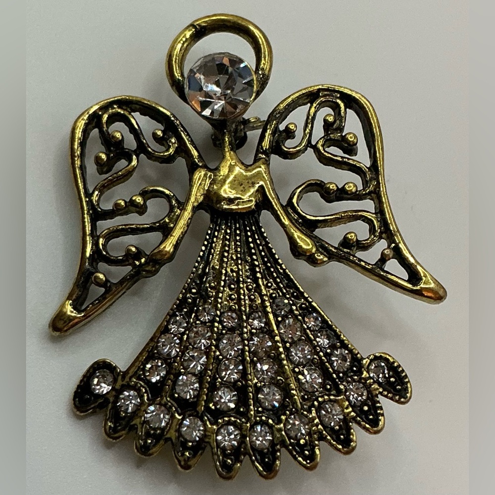 BRONZE TONE  ANGEL FILAGREE WINGS RHINESTONE SKIRT AND FACE CHRISTMAS BROOCH